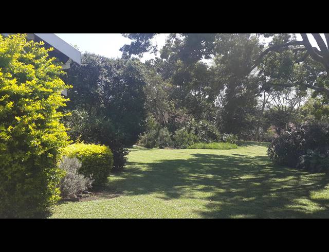 3 BEDROOM SIMPLEX RENTED IN HILLCREST CENTRAL